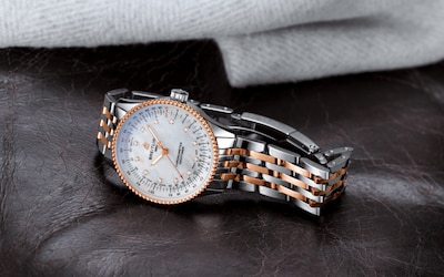 Breitling-navitimer-ladies.png image