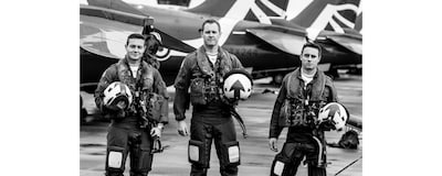 Calibre_RoyalAirForceRedArrows_04-extbg.jpg image