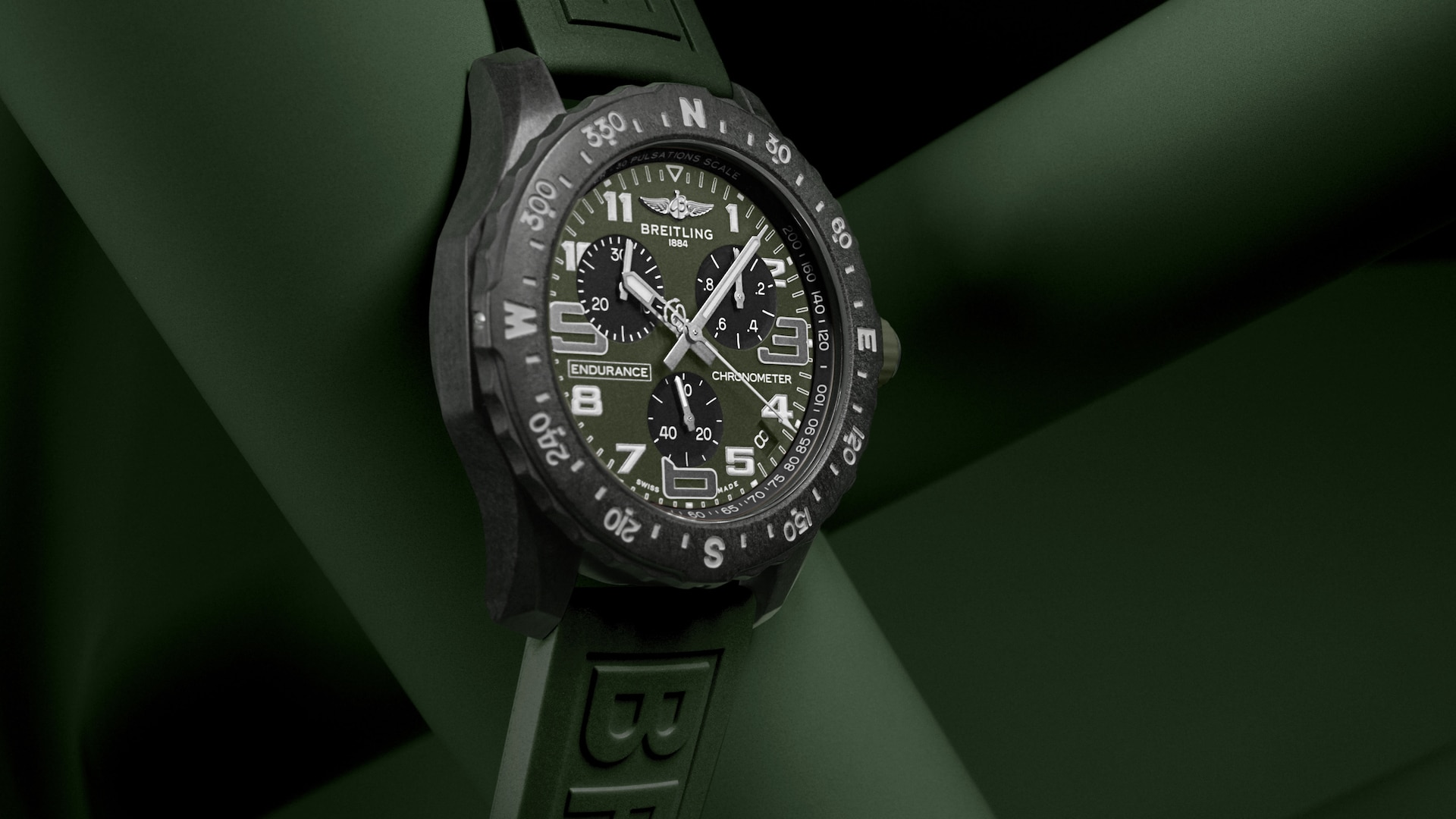 ENDURANCE_EXTRACT_ORANGE_X823106B1L1S1_sRGB_DL.jpg image