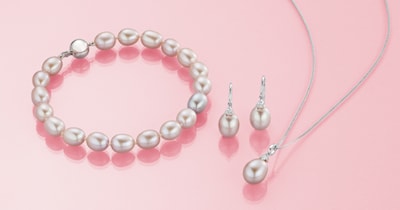 How a Gift from the Ocean Has Become one of this Year’s Hottest Jewellery Trends image