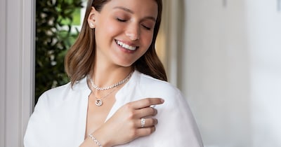 HOW TO WEAR FLORAL JEWELLERY - MW.png image