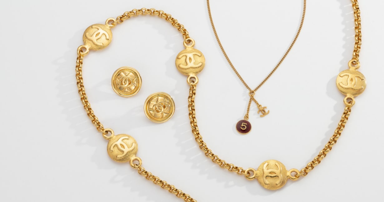 MET GALA GOLDSMITHS May JE.png image