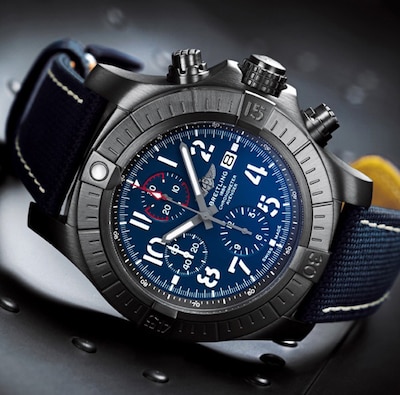 breitling avenger watches calibre image