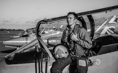 breitling red arrows watches swiss watches calibre image