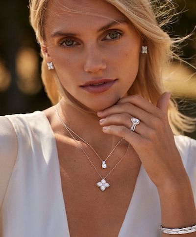 The Classic Bride image