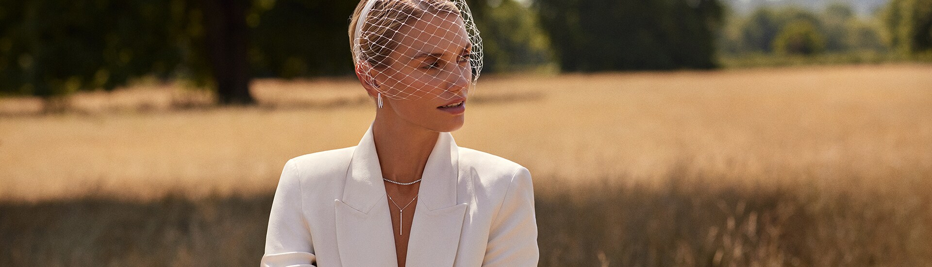 Modern Bride image