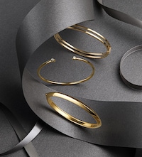 Shop Bangles on Mappin & Webb this Christmas image