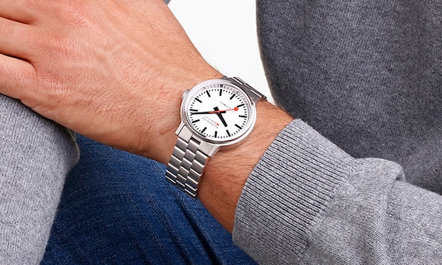 Mondaine Original Collection image