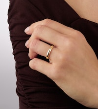 Mappin & Webb Gold band ring image
