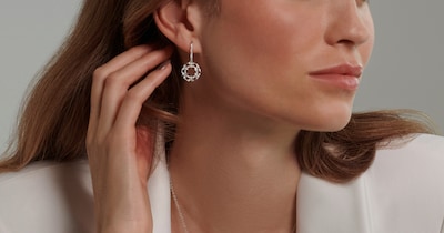 romance and jewellery article MW.png image