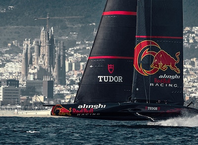 ALINGHI RED BULL RACING image