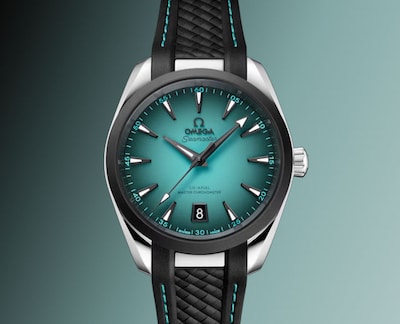 Image of Omega Speedmaster on gradient background image